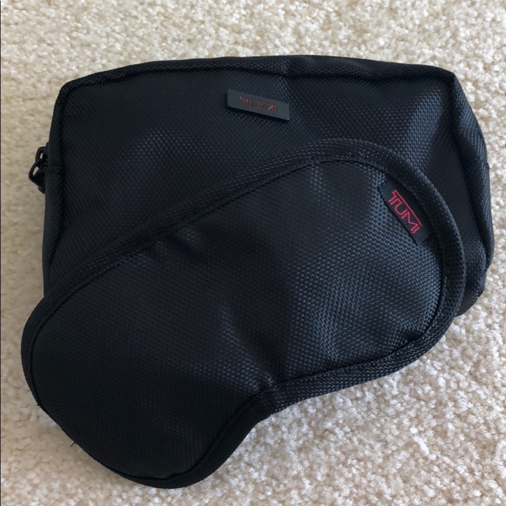 Tumi - Picture 2 of 5